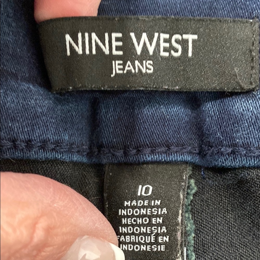 Nine West Dark Blue Jean Long Shorts - Picture 2 of 13